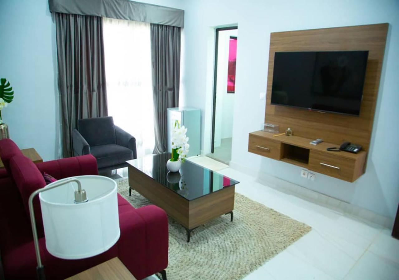 Onyx Hotel Yamoussoukro Exterior photo